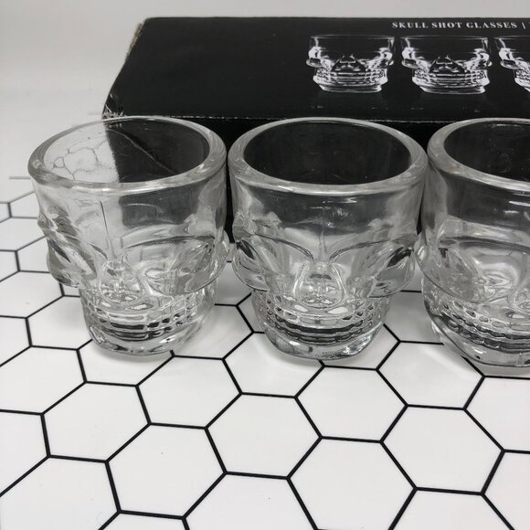 Hallow's Eve Six Skull Shot Glasses - Picture 8 of 9